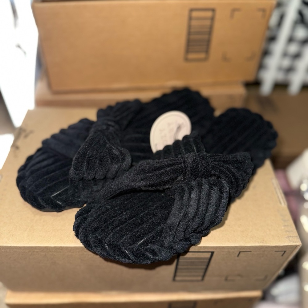 Black Velvet Bow Slippers